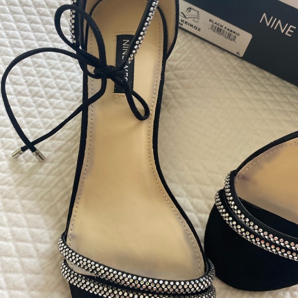 Nine West women’s Keiko block heel sandals, size 9M in black - Picture 5 of 5